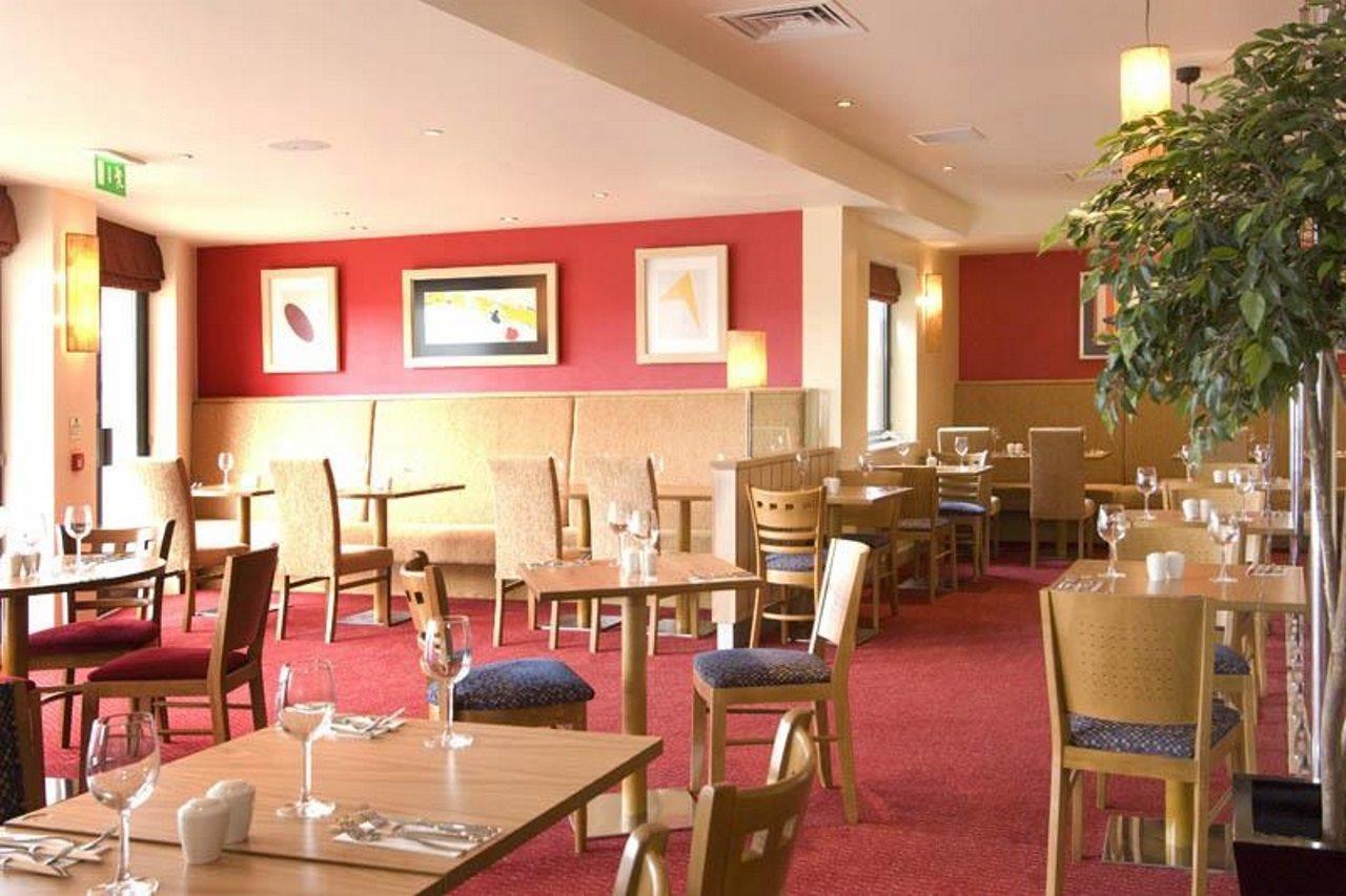 Premier Inn Cambridge Girton  Kültér fotó