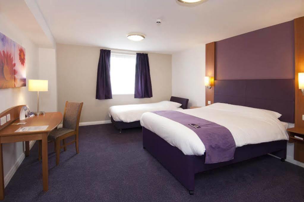 Premier Inn Cambridge Girton  Kültér fotó