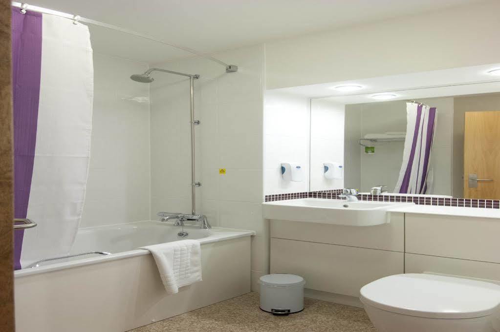 Premier Inn Cambridge Girton  Kültér fotó