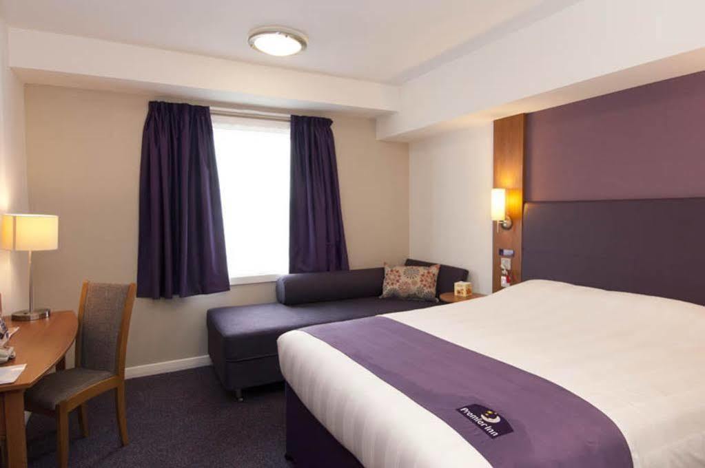 Premier Inn Cambridge Girton  Kültér fotó